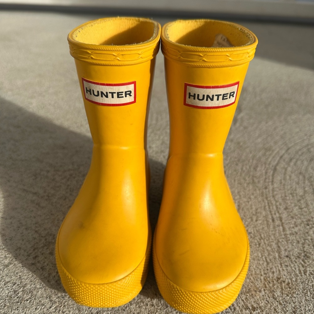 Hunter Rain Boots Unisex Toddler 5B/6G